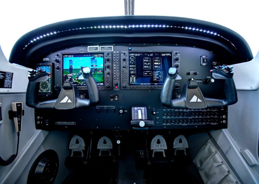 Piper Archer DLX